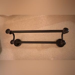 Extendable Black Stainless Steel Wall Mounted Towel Racks, Utensil Rack New